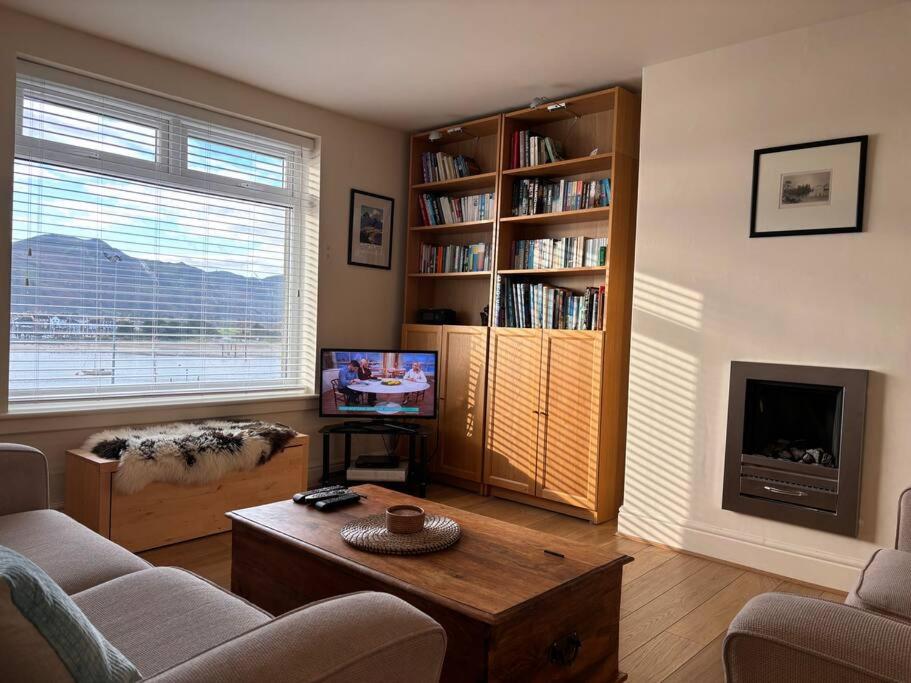 B&B Deganwy - Beautiful 2 bedroom apartment with estuary views - Bed and Breakfast Deganwy