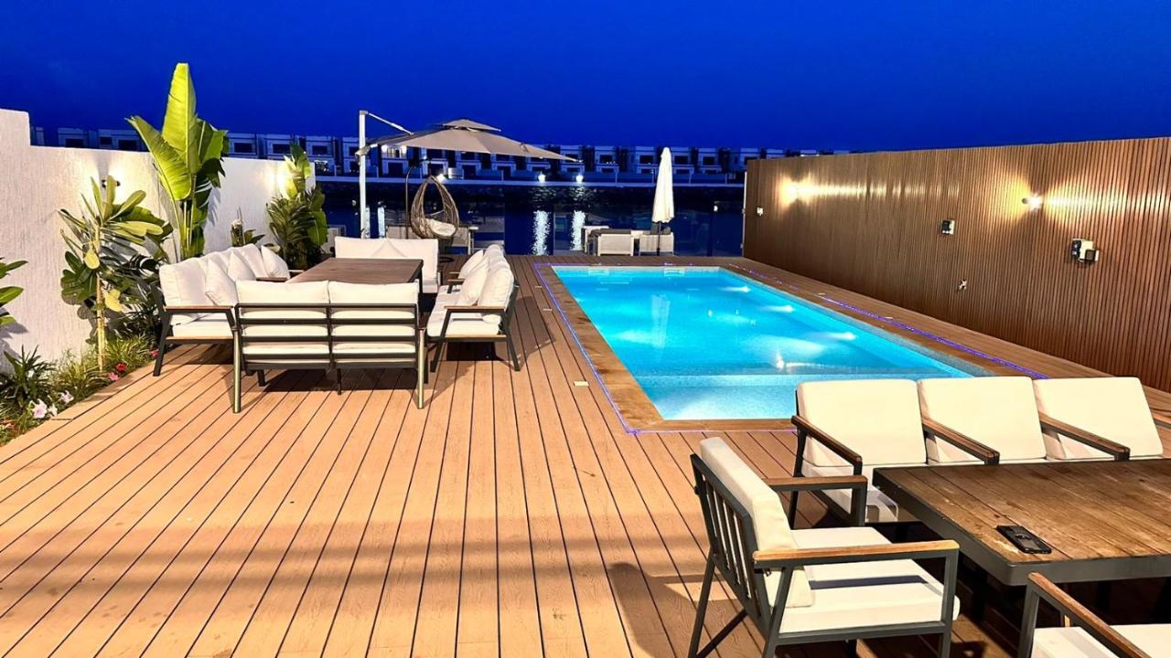 B&B Fudschaira - Luxury Villa 5 bedrooms with sea view and free boat - Bed and Breakfast Fudschaira