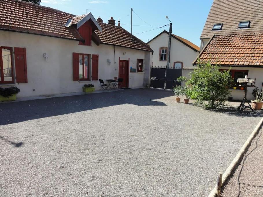 B&B Auxonne - F3 80 m2 Longére plain pied au centre auxonne. - Bed and Breakfast Auxonne