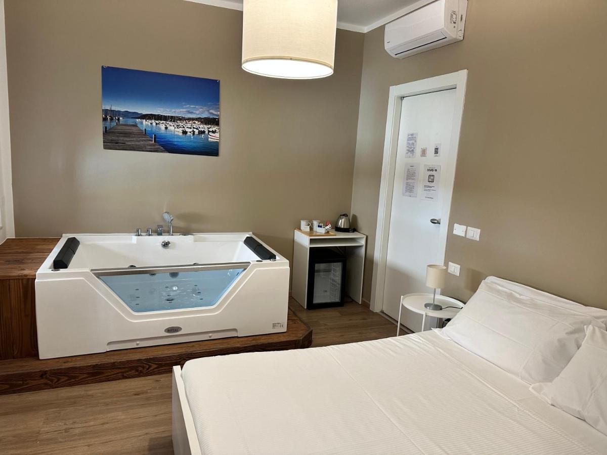 Double Room with Spa Bath