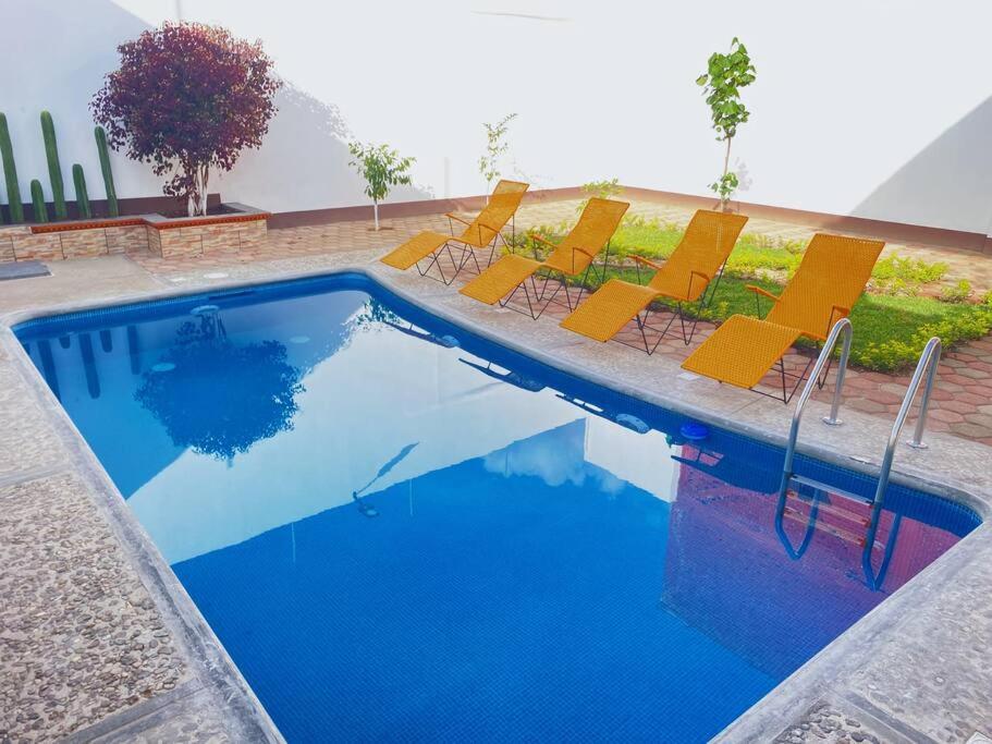 Casa Leo con alberca climatizada - B&B