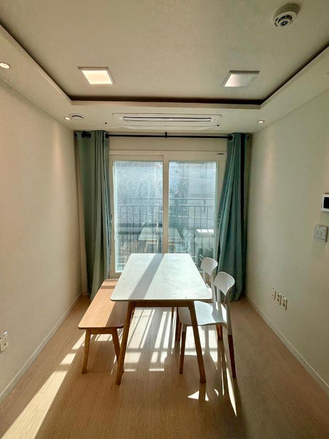 B&B Seoul - Clean 2 SuperSingle Beds House - Bed and Breakfast Seoul