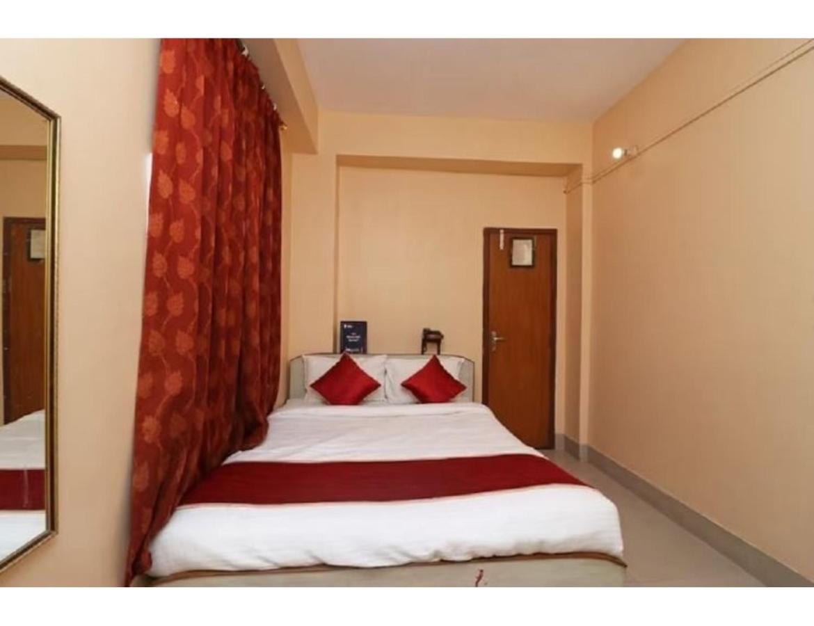 B&B Gauhati - Hotel Rhino, Guwahati - Bed and Breakfast Gauhati