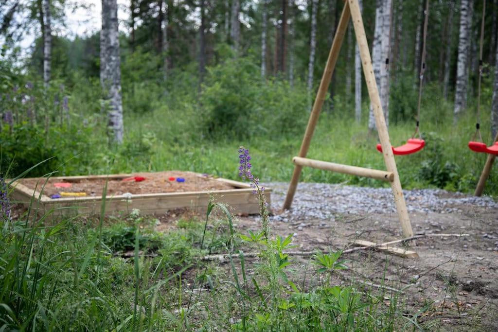 Ihana järvenranta mökki. Cottage by the lake. - B&B Kurjala