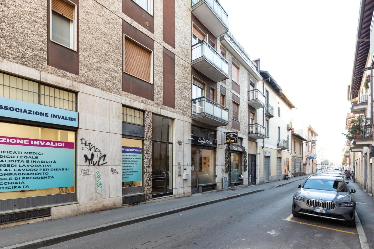 Niguarda Bright Apartment w/ Balcony - Chambres d’hôtes
