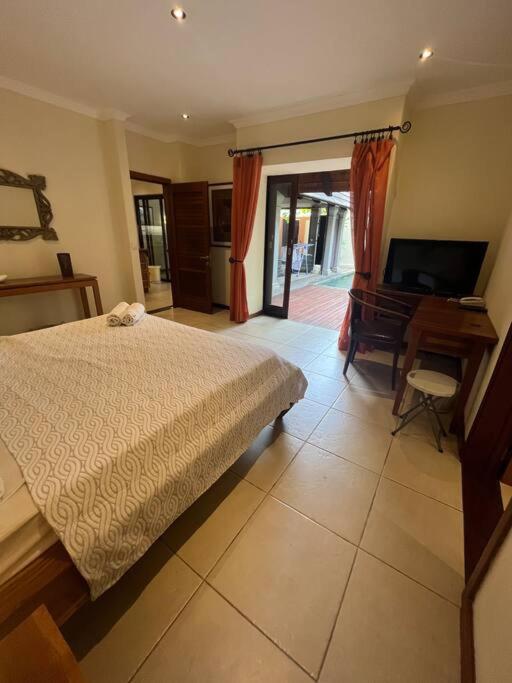 One-Bedroom Villa