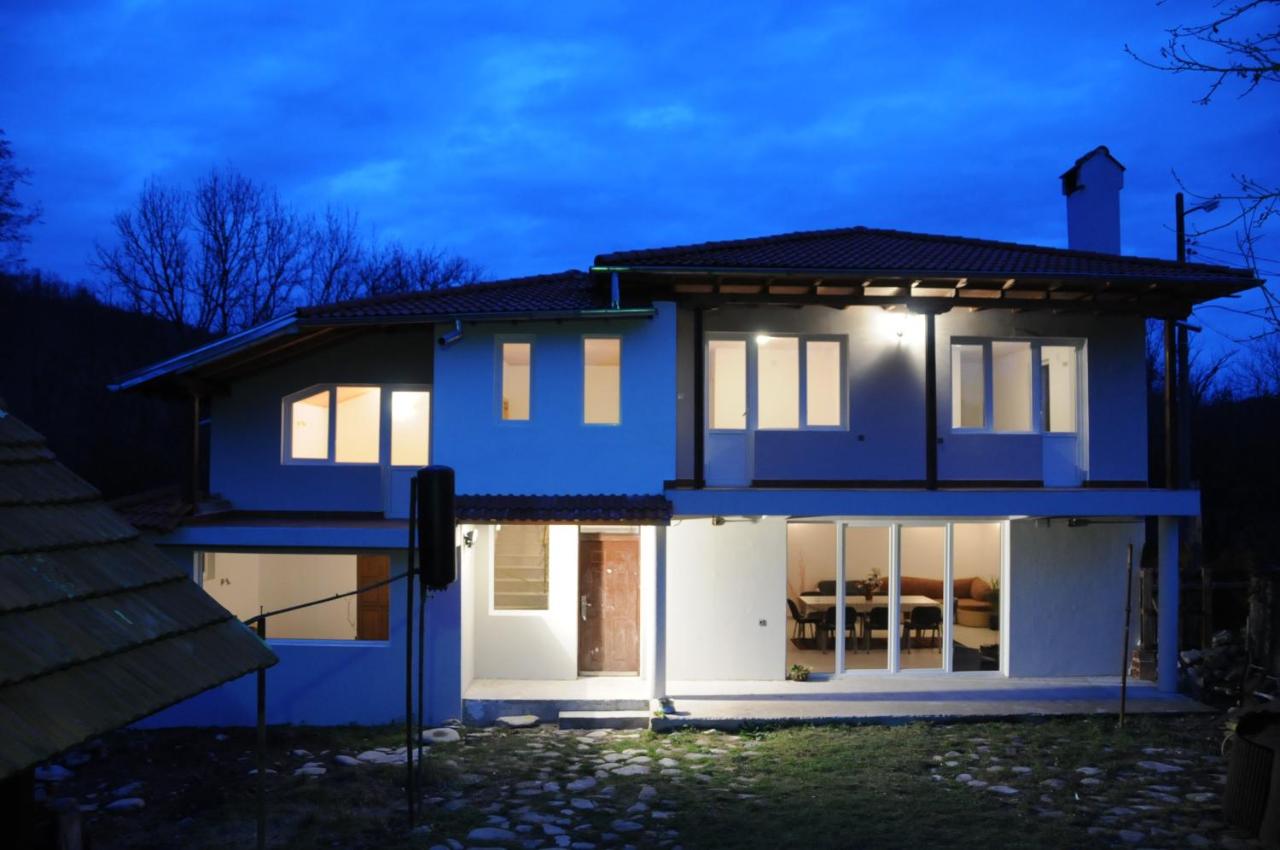 Guest House Bojana - B&B