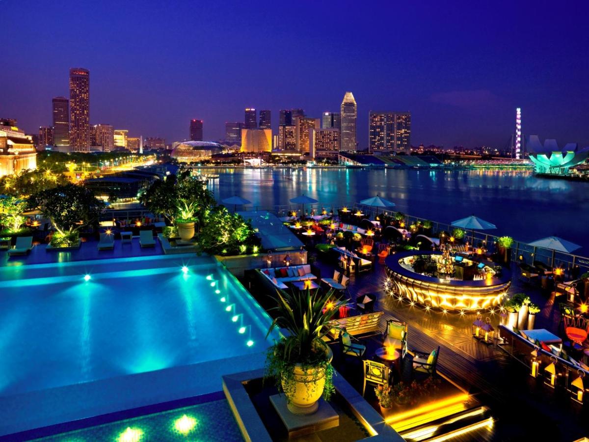 The Fullerton Bay Hotel Infinity Pool