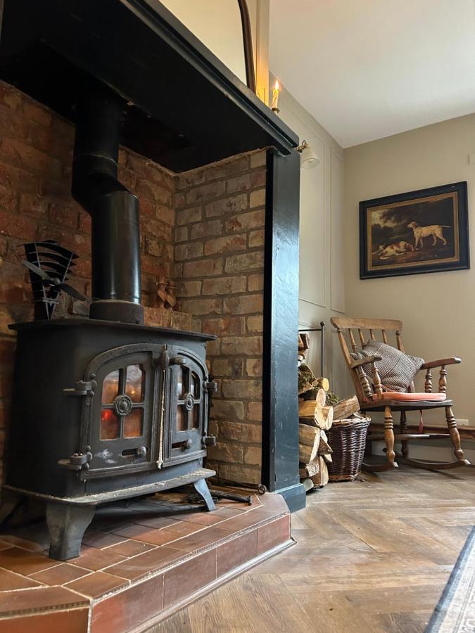 Favour Royal Cottage - dog friendly forest escape - B&B Derrygorry