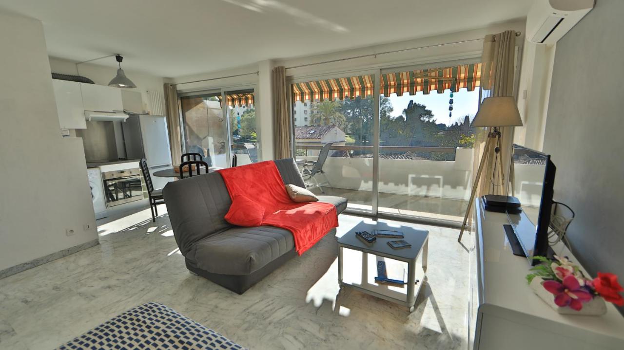 Studio parking fibre piscine Clim - B&B Le Cannet