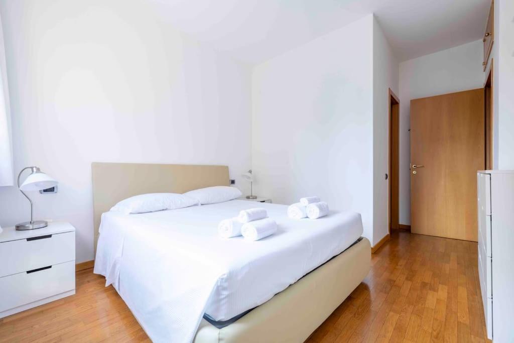 Bellissimo bilocale con terrazzo - B&B Milán