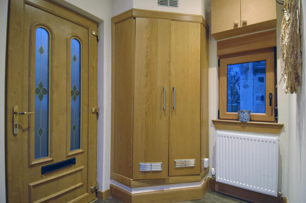 Spacious 3 Bed Townhouse with Parking - Ferienwohnung Edinburgh