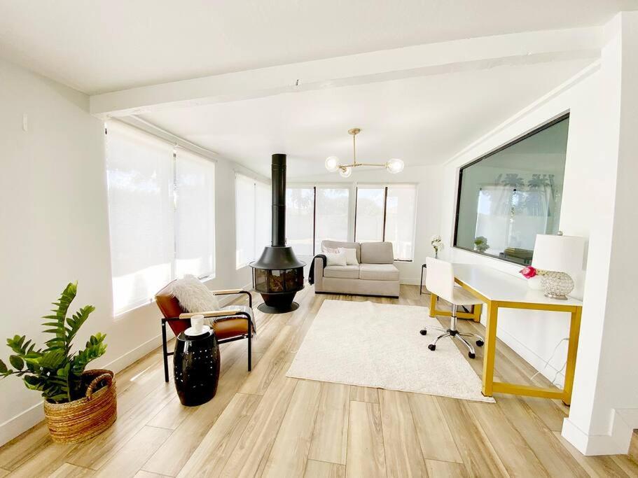 Newly remodeled beauty in Phoenix - B&B