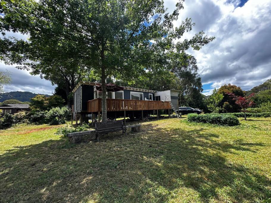 B&B Yarra Junction - Tiny house at Gilderoy Valley Views - Bed and Breakfast Yarra Junction