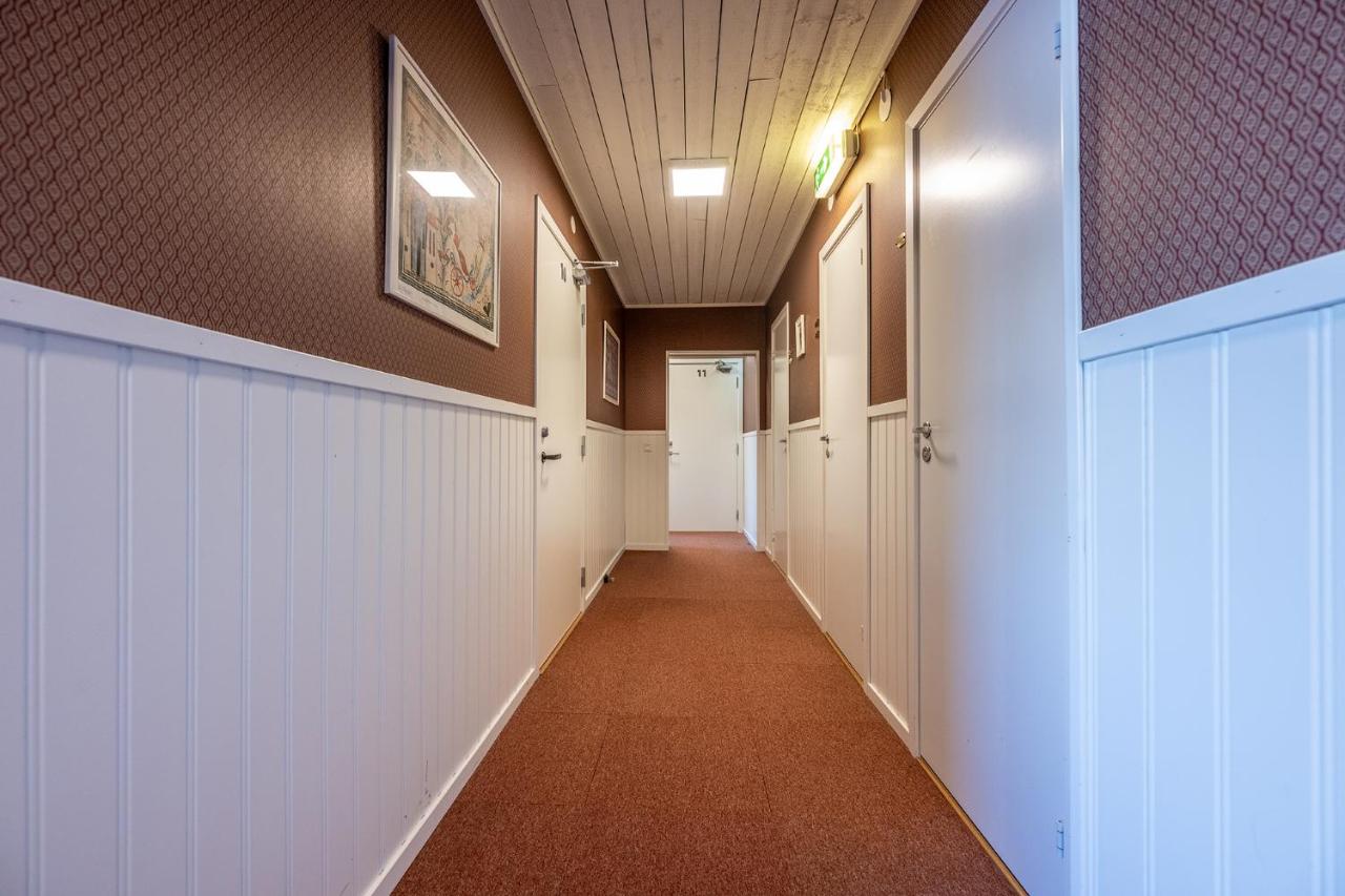 Vierpersoonskamer met Gedeelde Badkamer