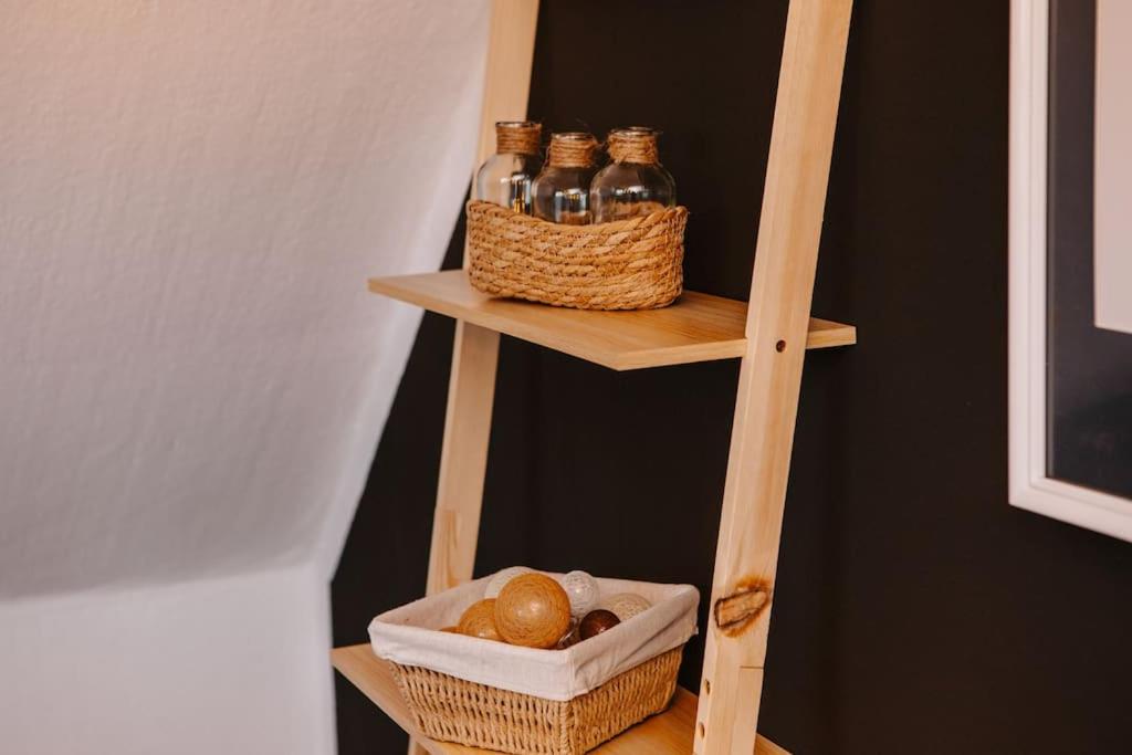 Modern & black - City - Netflix - Wifi - 4 Person - B&B Bochum