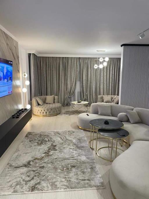 B&B Craiova - Apartament Luxury Promenada - Bed and Breakfast Craiova