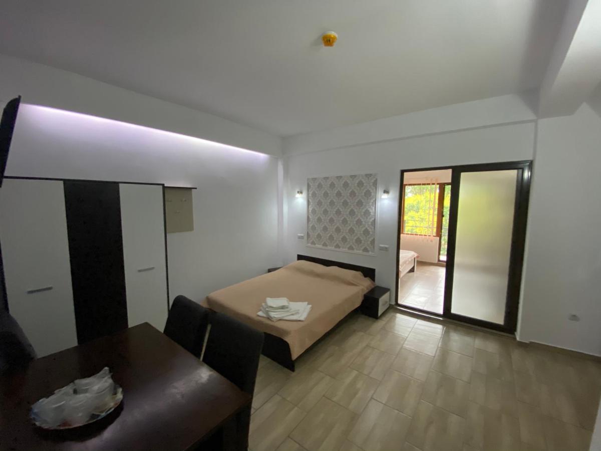 One-Bedroom Apartment with Balcony