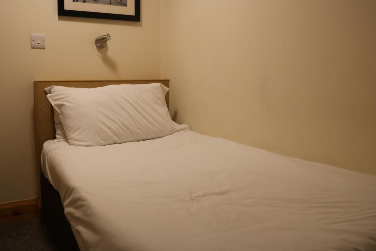 Single Room with Private Bathroom