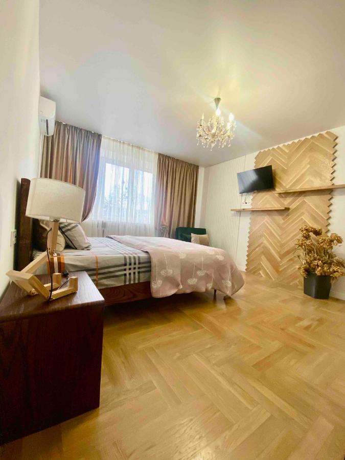 B&B Lviv - Favorit Apartments Вул Чорновола ,Ближній центр, - Bed and Breakfast Lviv