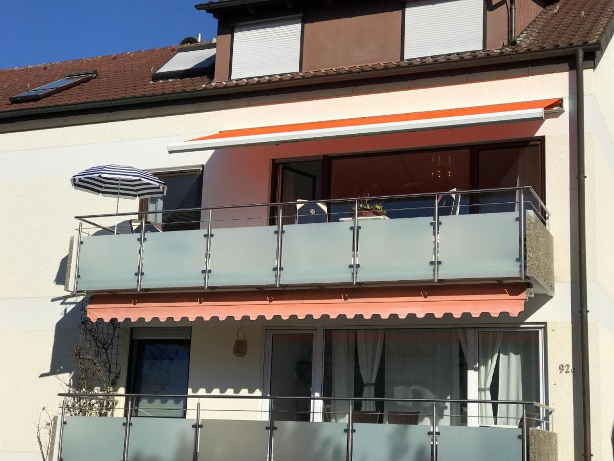 Ferienwohnung Seestern - Seenah, lichtdurchflutet mit 2 Balkonen und Stellplatz - Chambres d'hôtes Langenargen