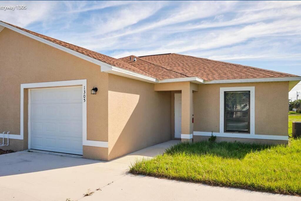 New 3 Bed 2 bath & full kitchen - B&B