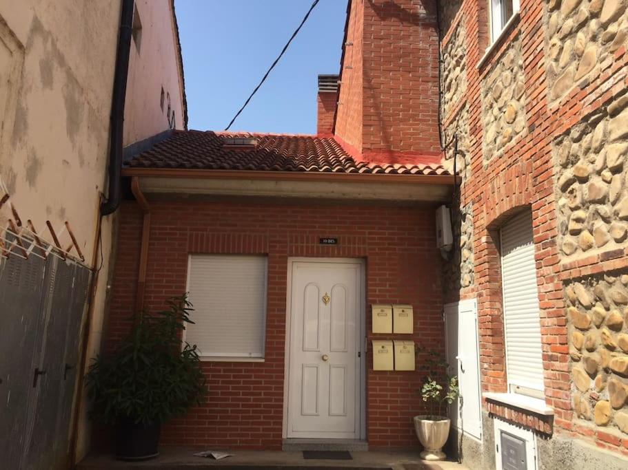 Azadinos, León. - B&B