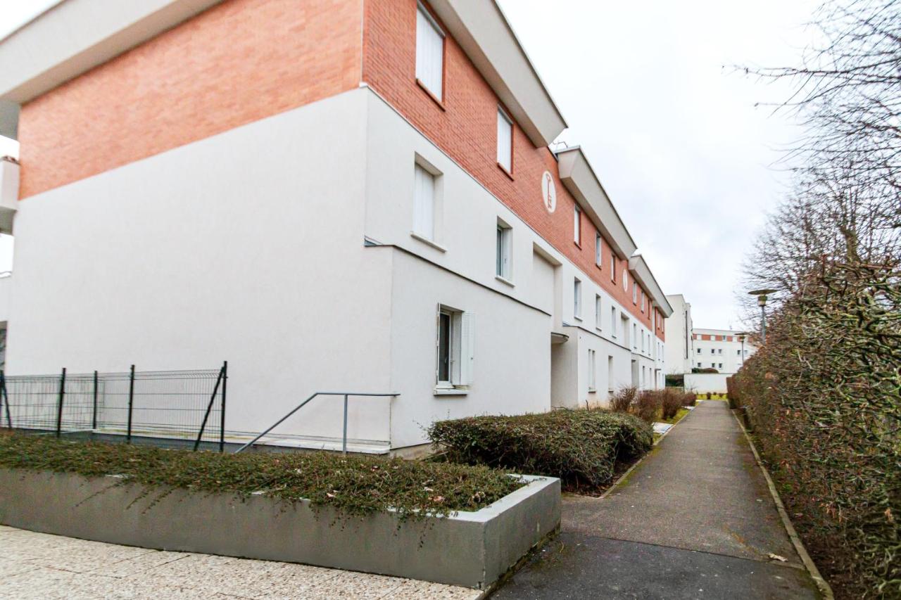 Appart moderne tout confort La Clef d'Élancourt - B&B