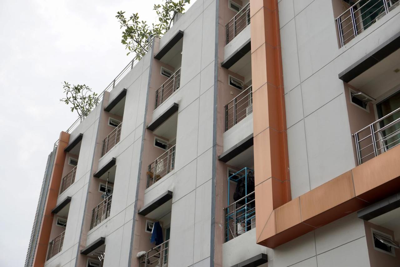 Hip & Funky Sathon15 apartment close to BTS St Louis - B&B