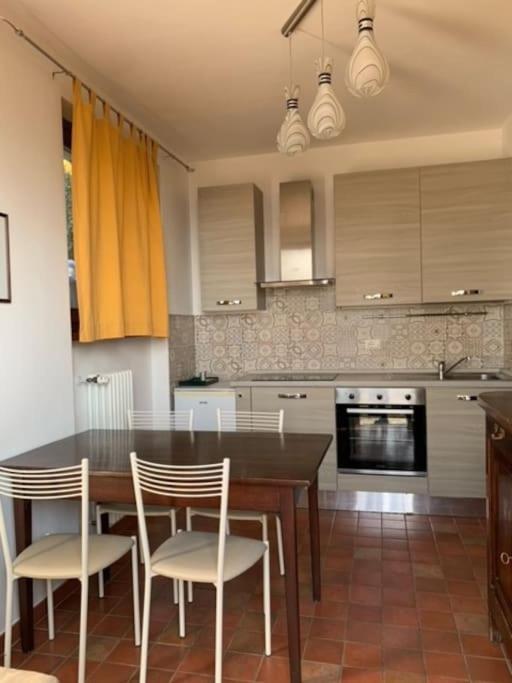 B&B Varzi - [Appartamento Girasole] - Bed and Breakfast Varzi