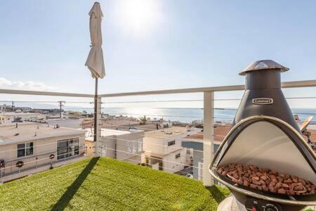 Spectacular Ocean and Pier View Lux Family Vacation - B&B Manhattan Beach