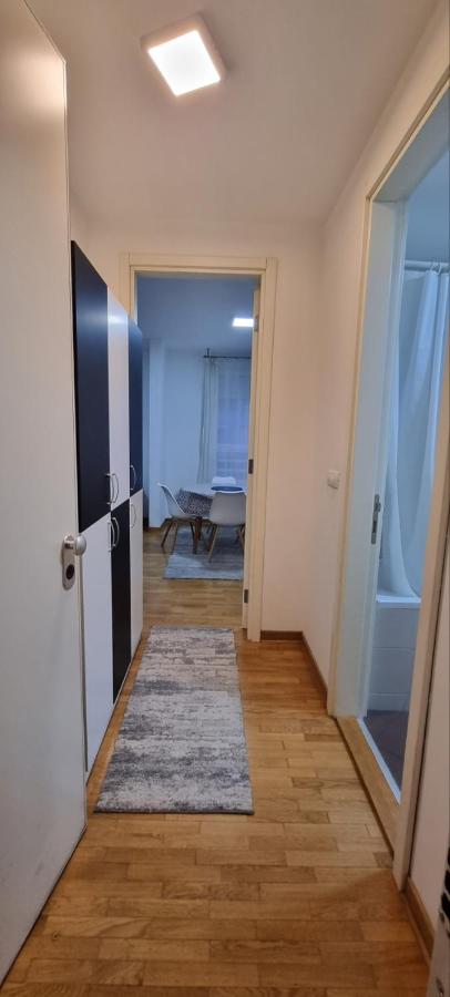 Mimoza - Ferienwohnung Novi Beograd