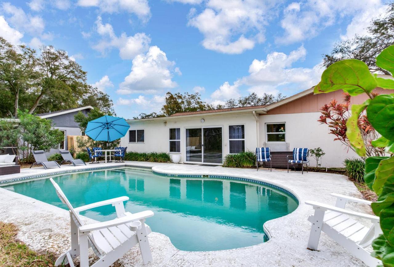Villa Lux with pool in Palm Harbor - B&B