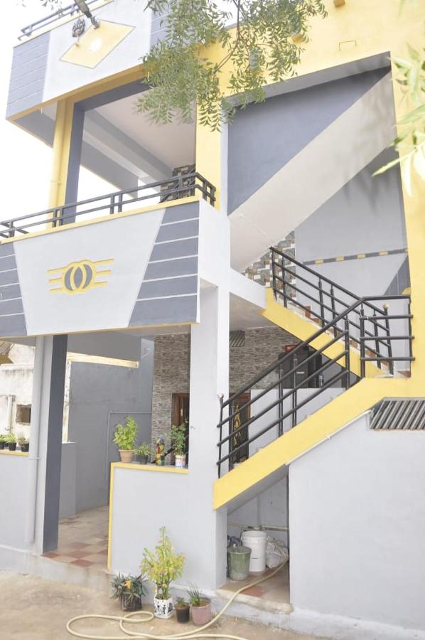 B&B Hospet - Sangeetha Homestay - Bed and Breakfast Hospet