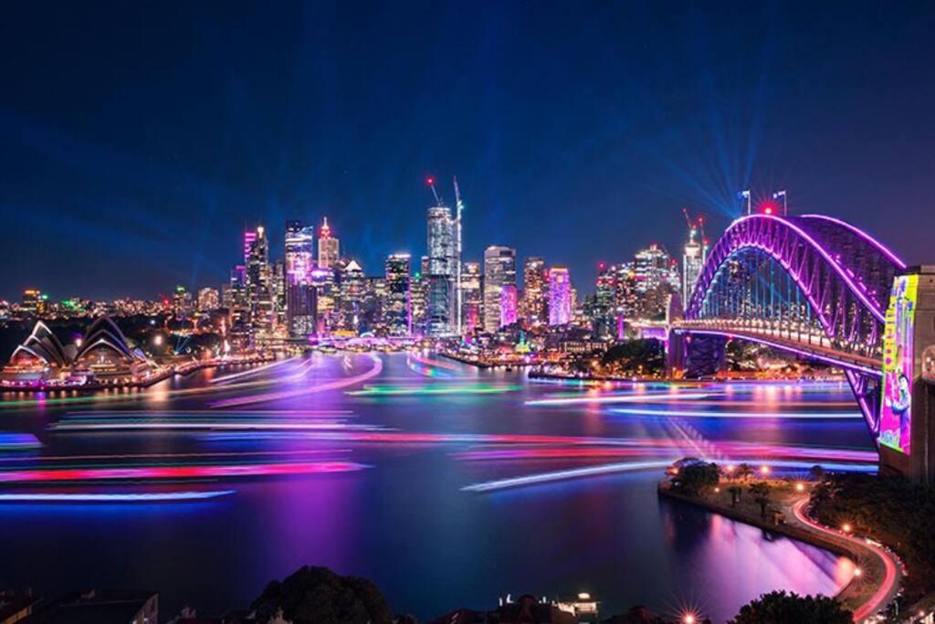 Opera & Harbour bridge view penthouse (3 rooms) - B&B Sydney