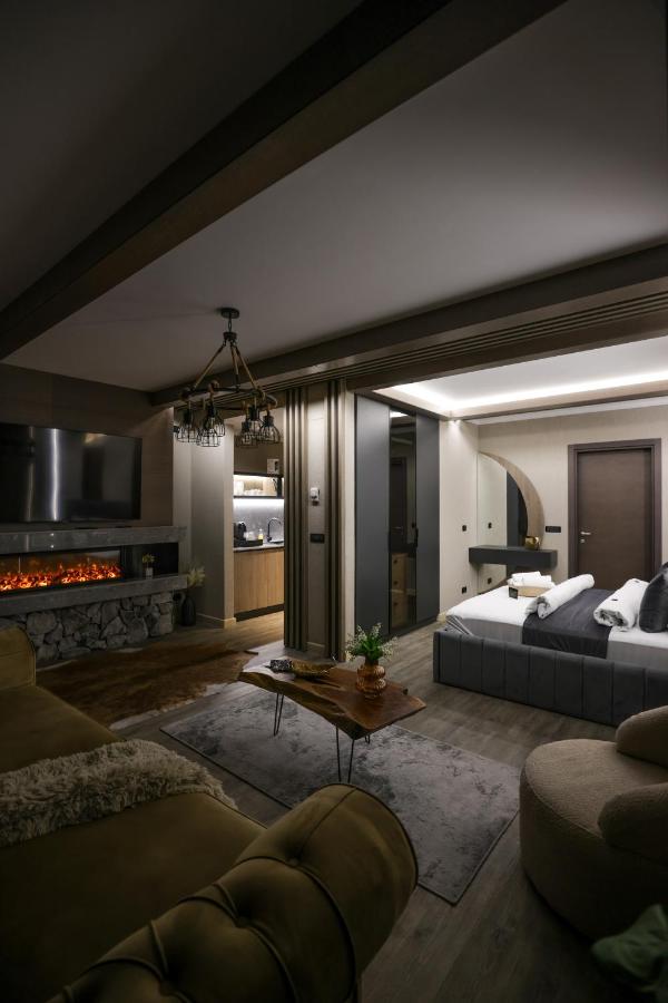 Elexus Chalet