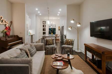 Luxurious Nashville Home Near The Gulch - Ferienwohnung Nashville