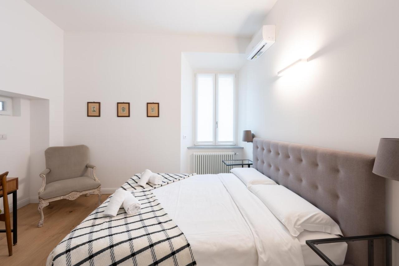 Cernobbio Center - Modern Apartment with Parking - B&B