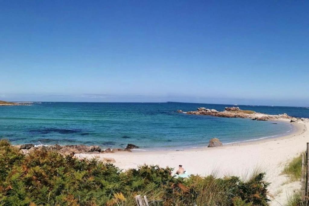 Grande maison dans un village côtier du Finistère - B&B
