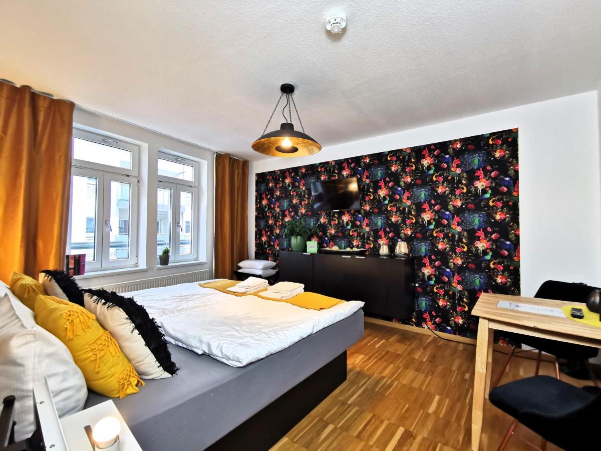 B&B Erfurt - BohnApartments Am Anger - Zentrum - Vollausstattung - WLAN - Bed and Breakfast Erfurt