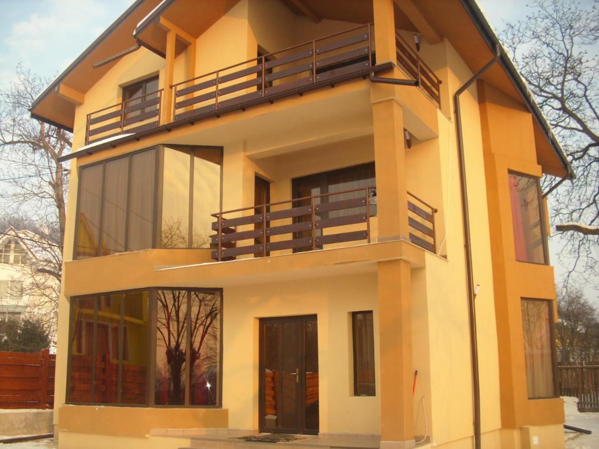 VILA IANIS 2 PIATRA NEAMT - Chambres d’hôtes
