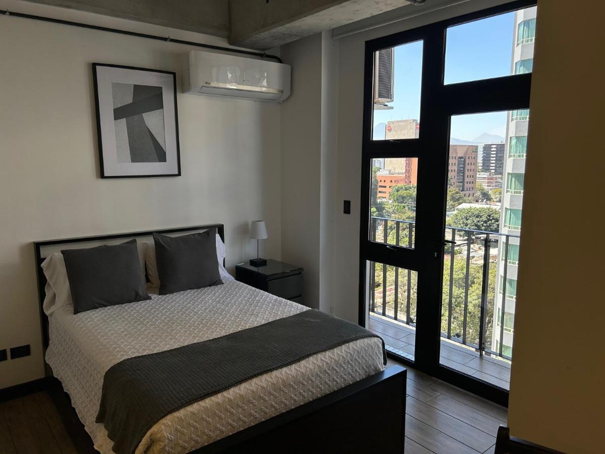 EÓN 9 - Moderno, vista volcán, aire acondicionado - B&B
