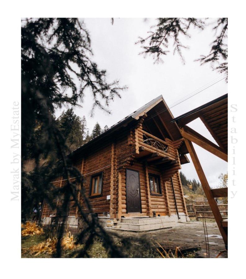 Mayak Chalet Resort Mykulychyn - B&B