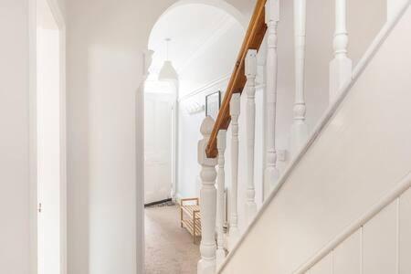 Victorian 2 Bedroom Home near the river Cam - Chambres d’hôtes Cambridge