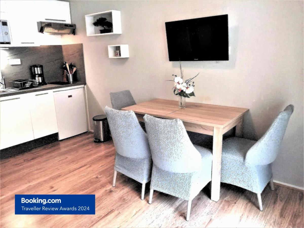 Charmant T2, hypercentre, calme, terrasse, parking - B&B