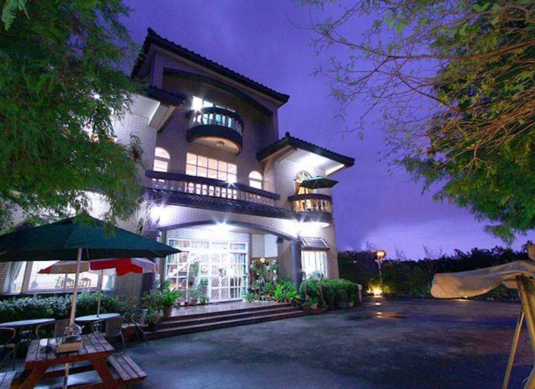 梅花民宿-加賀前田包棟民宿 6-30人 - B&B