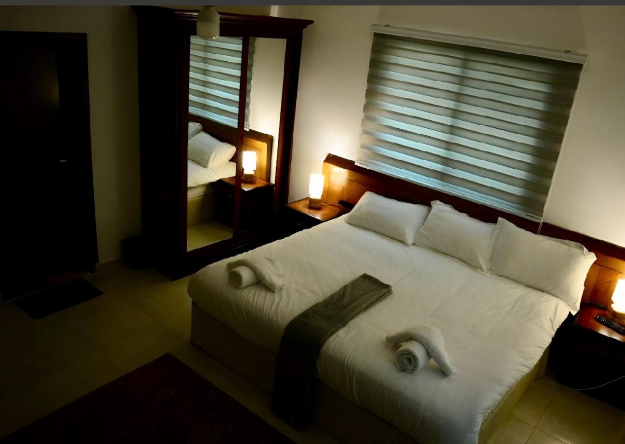 Camera Deluxe Matrimoniale/Doppia con Letti Singoli