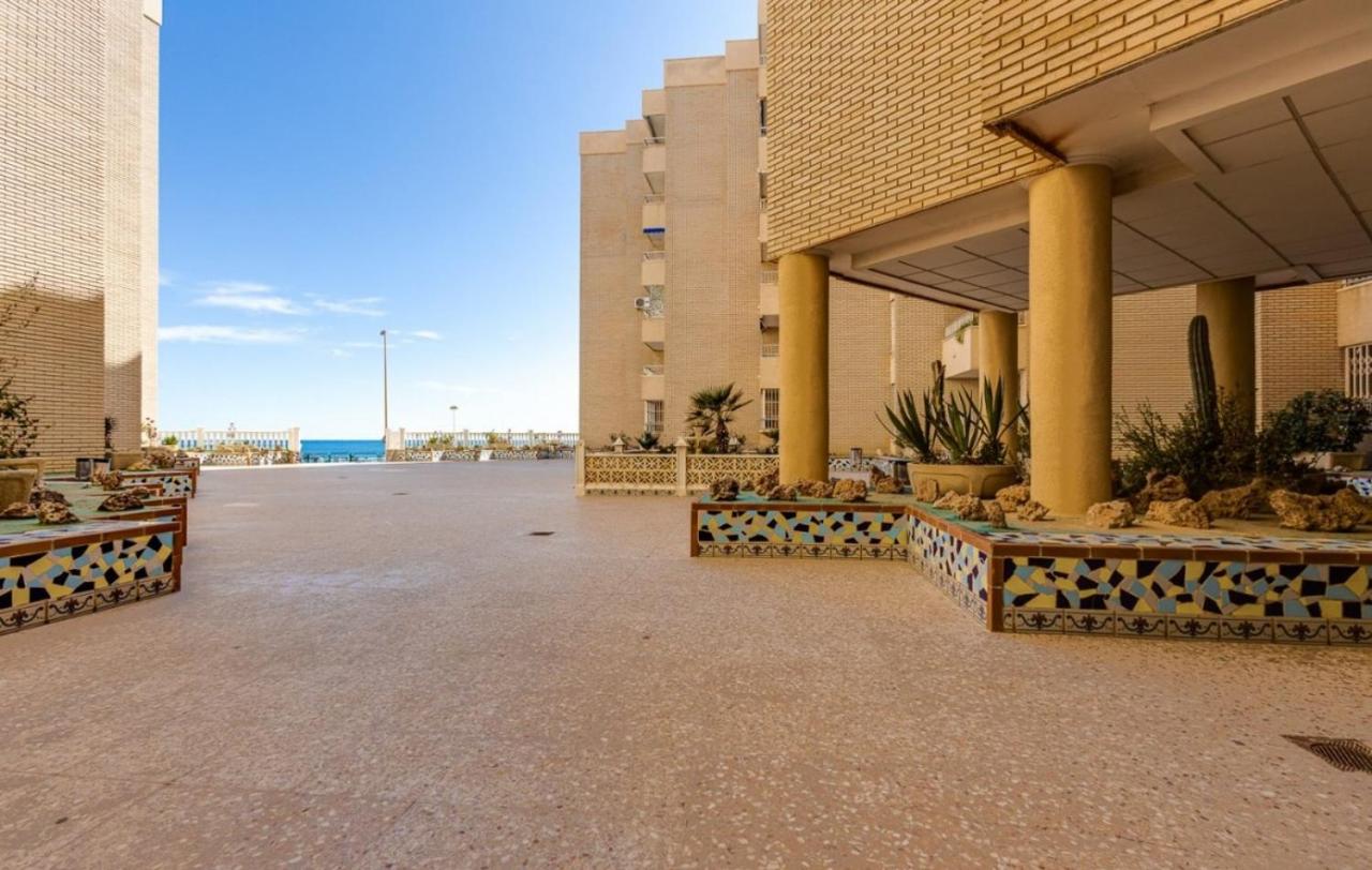Sea View Luxury Apartment Victoria - Chambres d’hôtes Torrevieja