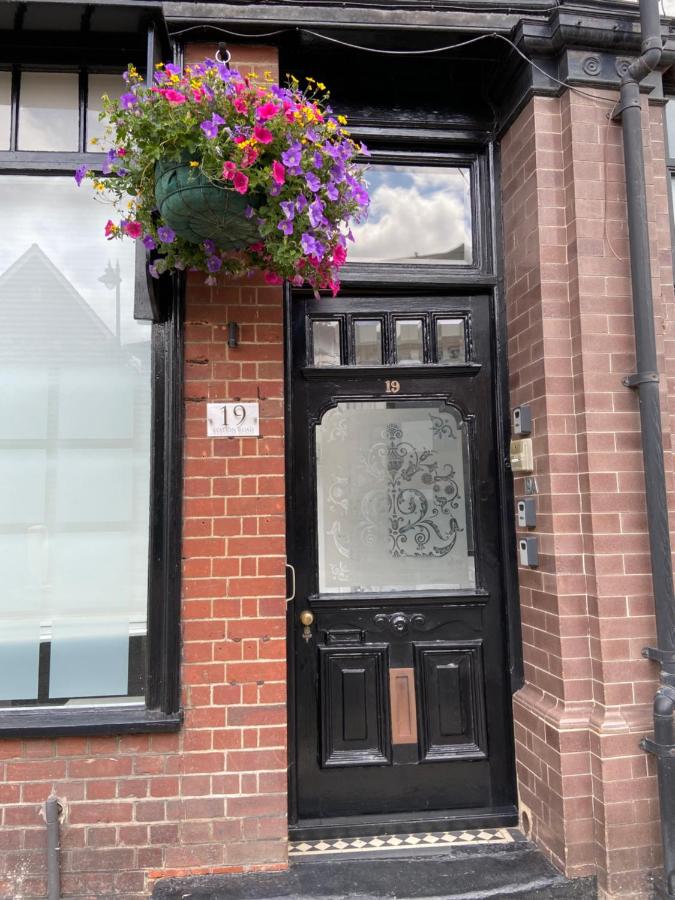 Deluxe Three Bed BnB in Henley-on-Thames near Station River & Town Centre - Ferienwohnung