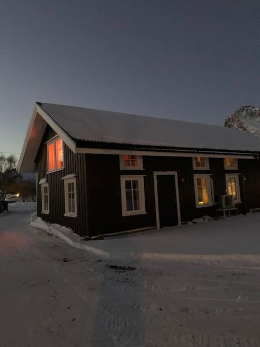 B&B Ørsvåg - Lofoten- Feriehus Fjøsen - Bed and Breakfast Ørsvåg